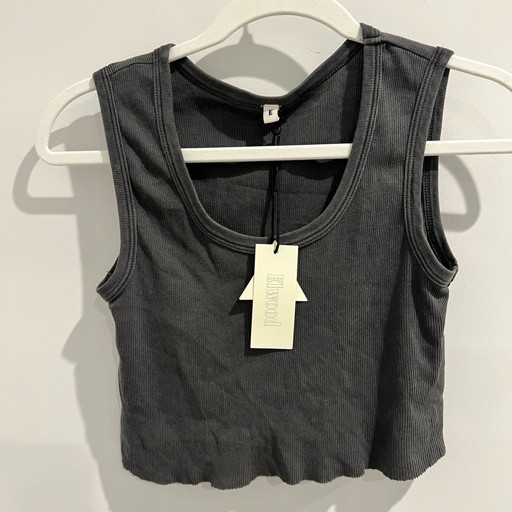 Elwood ribbed crop tank top size small NWT